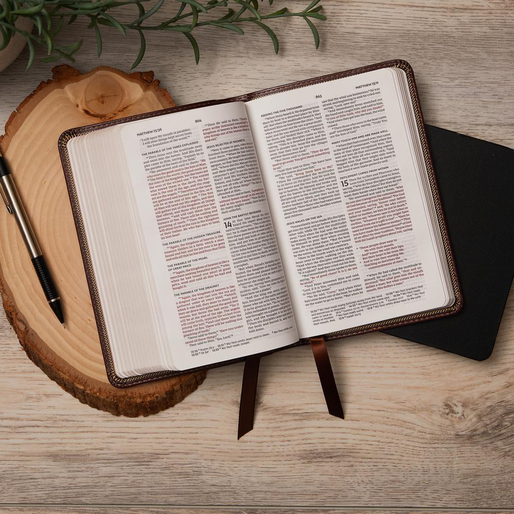 NKJV, Value Thinline Bible, Compact, Red Letter Edition, Comfort Print: Holy Bible, New King James Version - Image 13