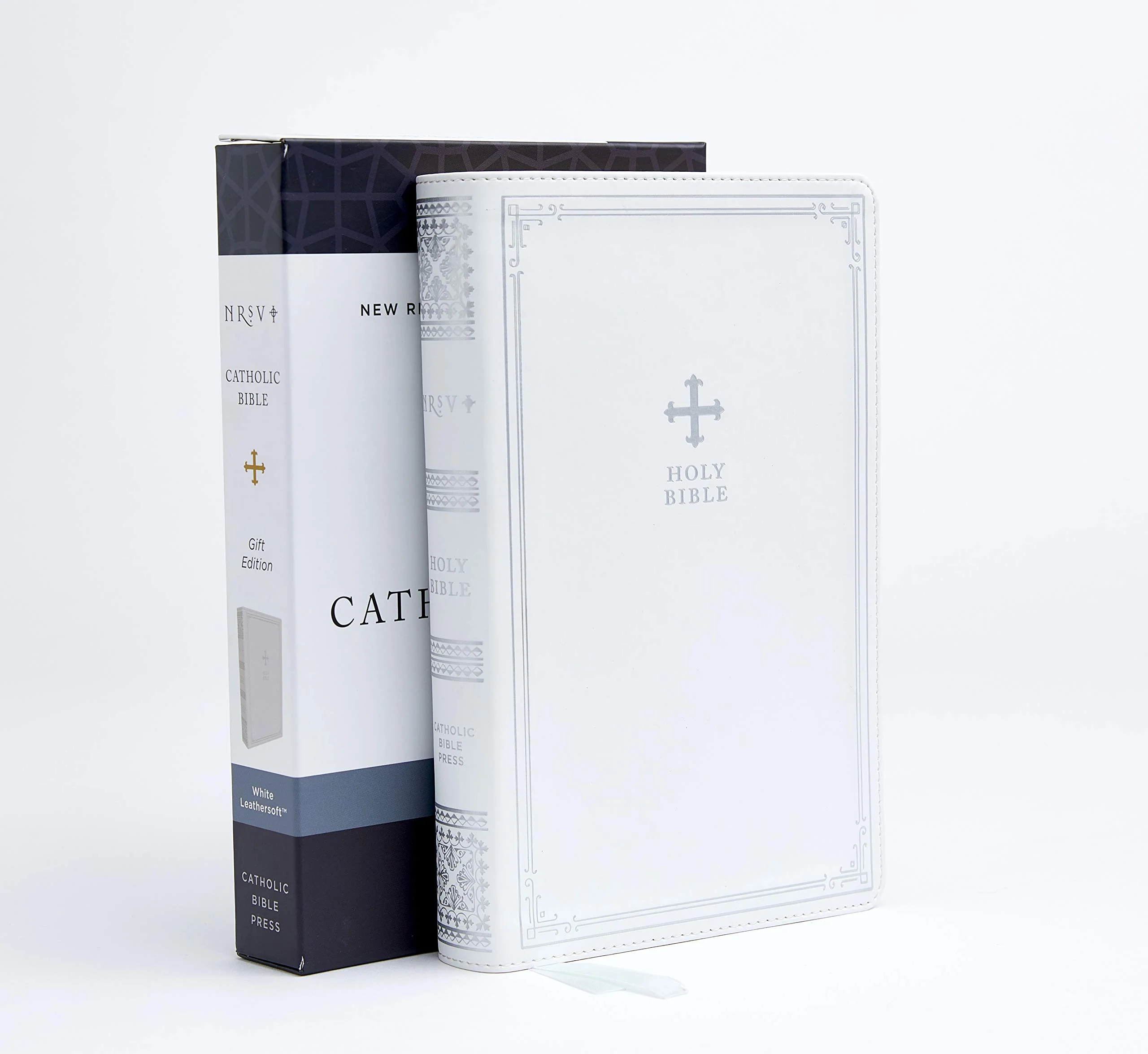 NRSV, Catholic Bible, Gift Edition, Comfort Print: Holy Bible - Image 4
