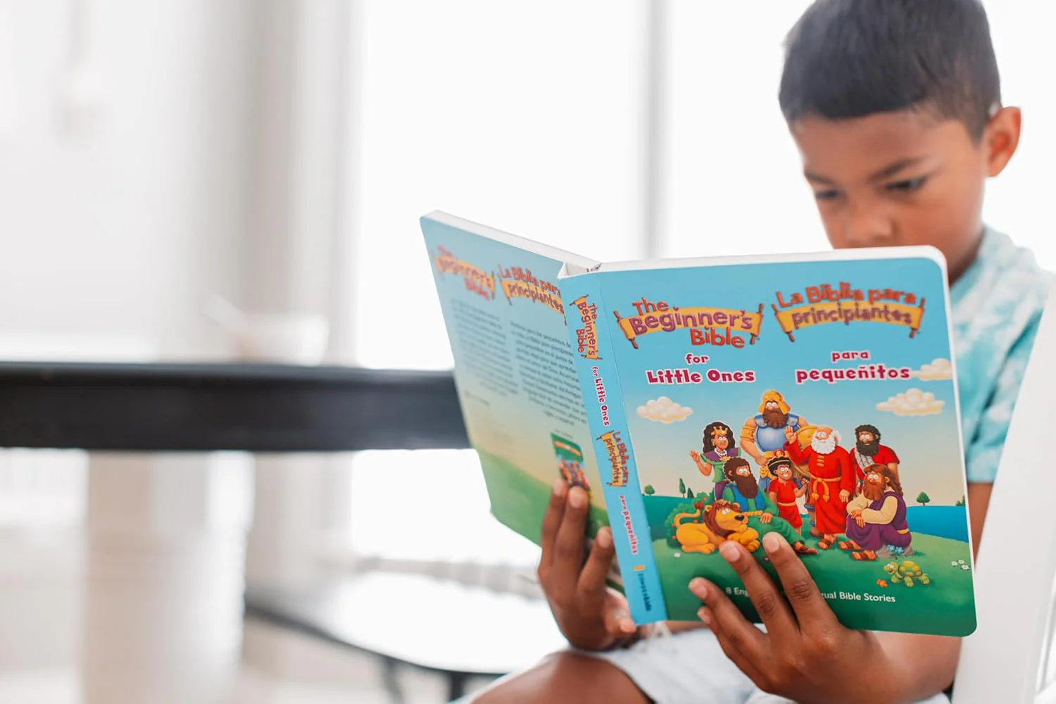 The Beginner’s Bible for Little Ones (Bilingual) / La Biblia para principiantes para pequeñitos (Bilingüe): 8 English-Spanish Bilingual Bible Stories - Image 5