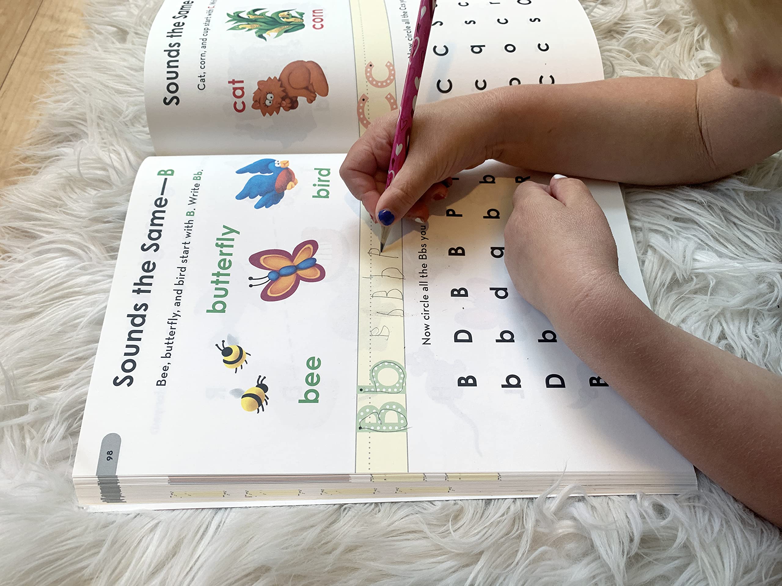 The Beginner's Bible Preschool Workbook: Early Learning Activities for Reading Readiness, Numbers, Handwriting, and More - Image 6