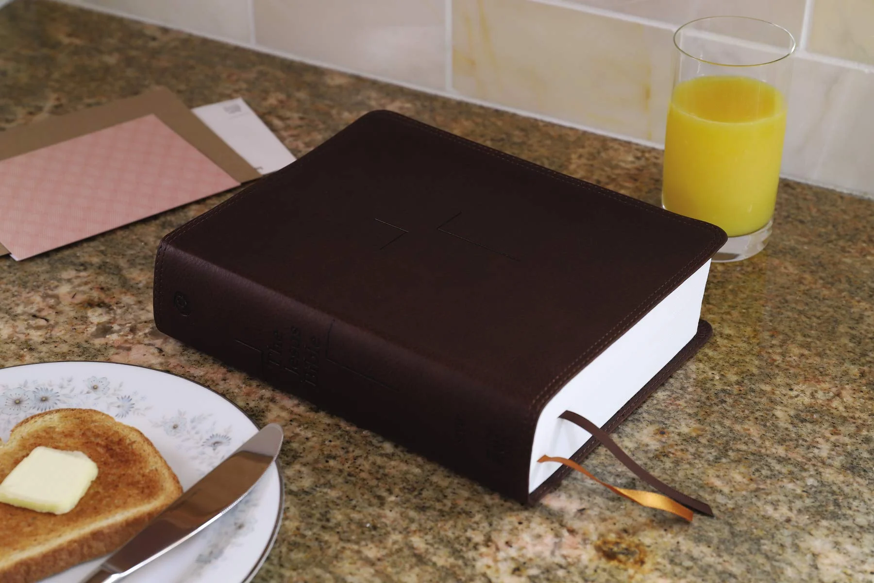 The Jesus Bible, NIV Edition, Comfort Print - Image 35