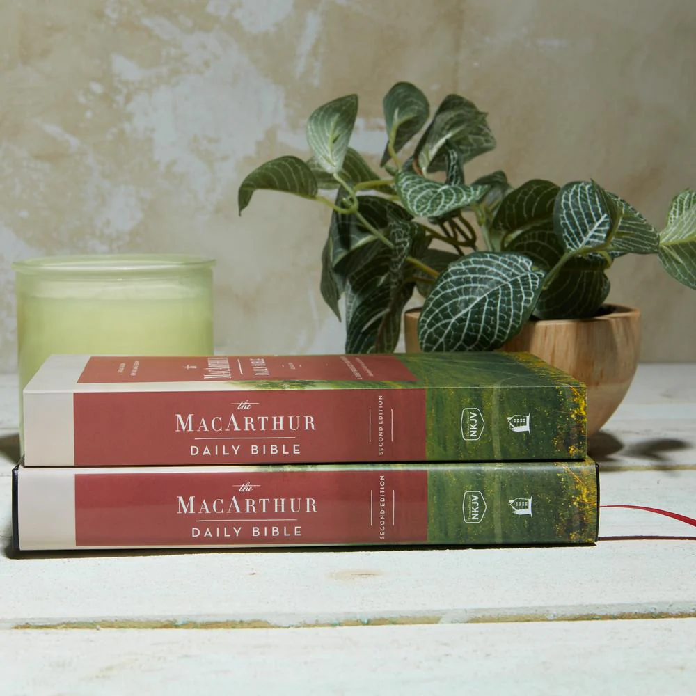 NKJV, The MacArthur Daily Bible, 2nd Edition, Comfort Print: A Journey Through God's Word in One Year - Image 22
