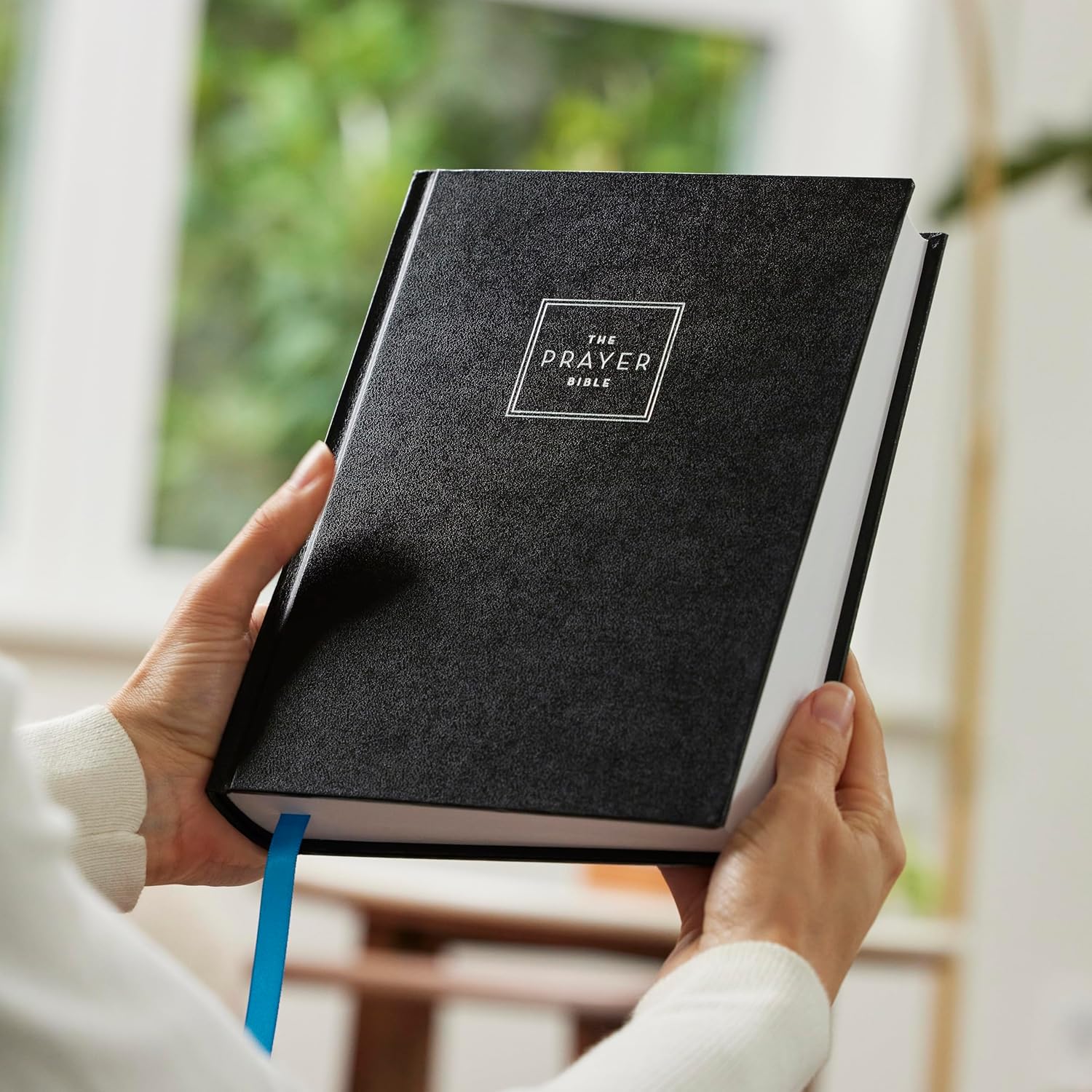 The Prayer Bible: Pray God’s Word Cover to Cover (NIV, Red Letter, Comfort Print) - Image 8