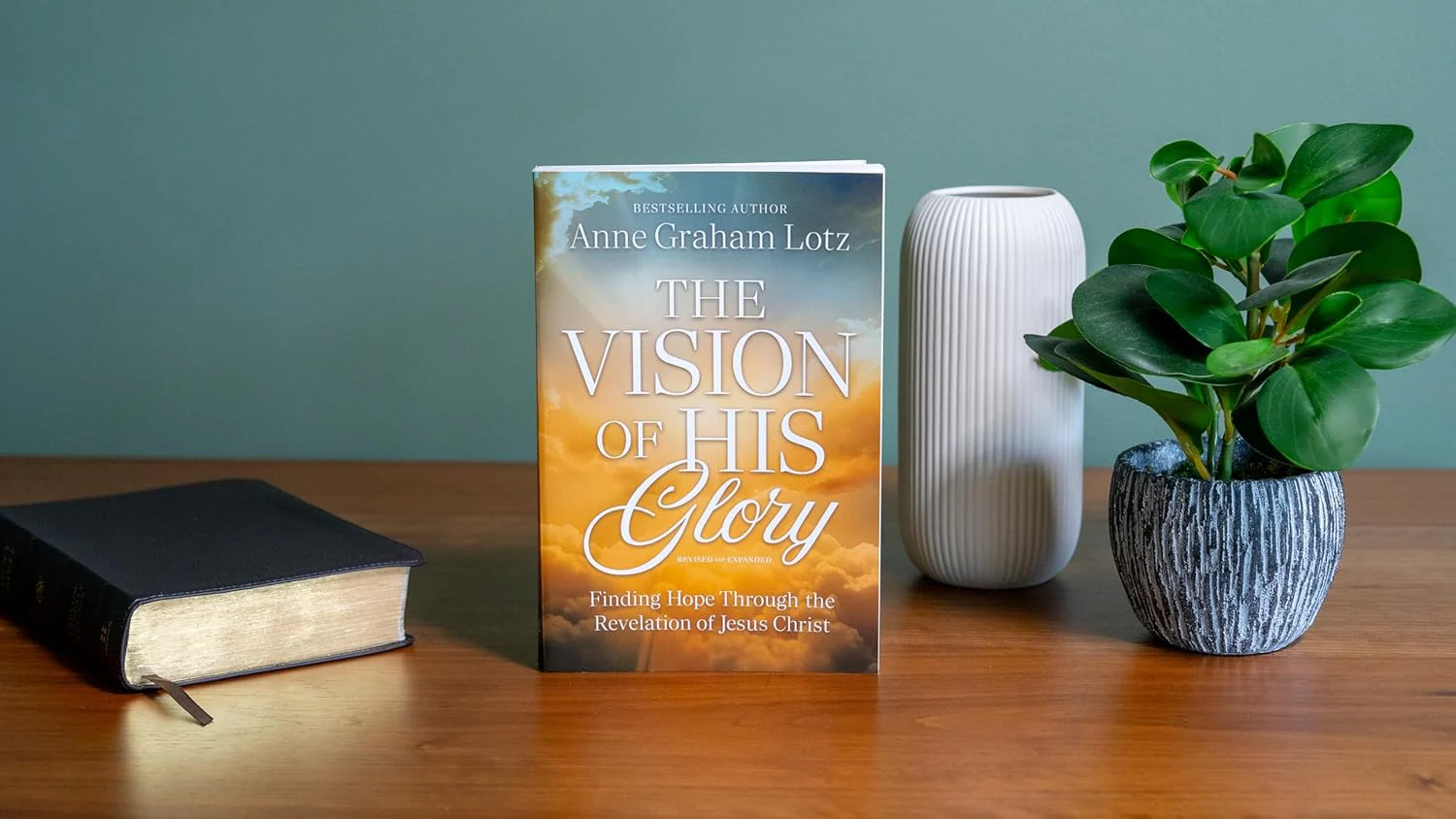 The Vision of His Glory, Revised and Updated: Finding Hope Through the Revelation of Jesus Christ - Image 4