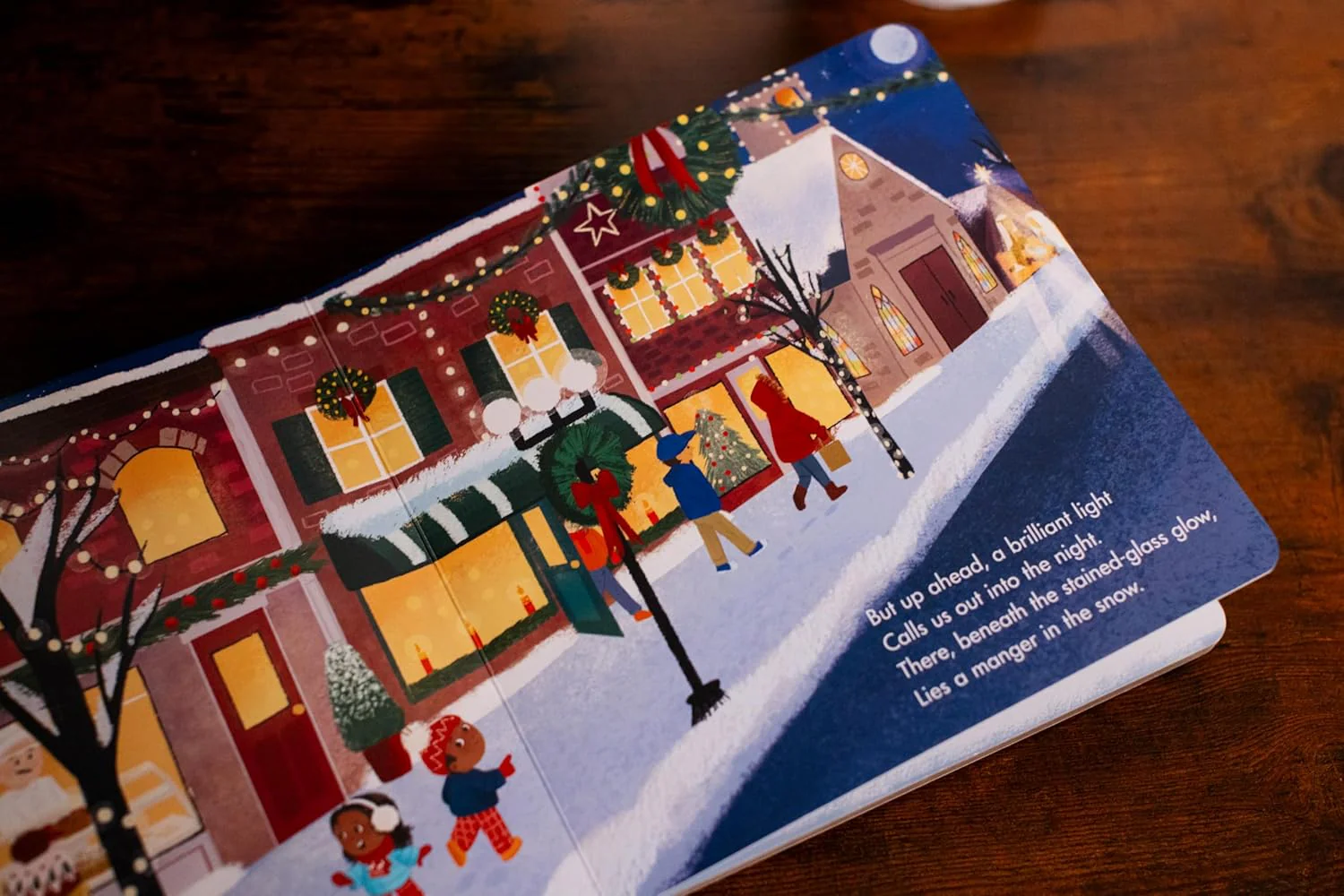 The World's Best Christmas Light: A Light-Up Board Book - Image 4