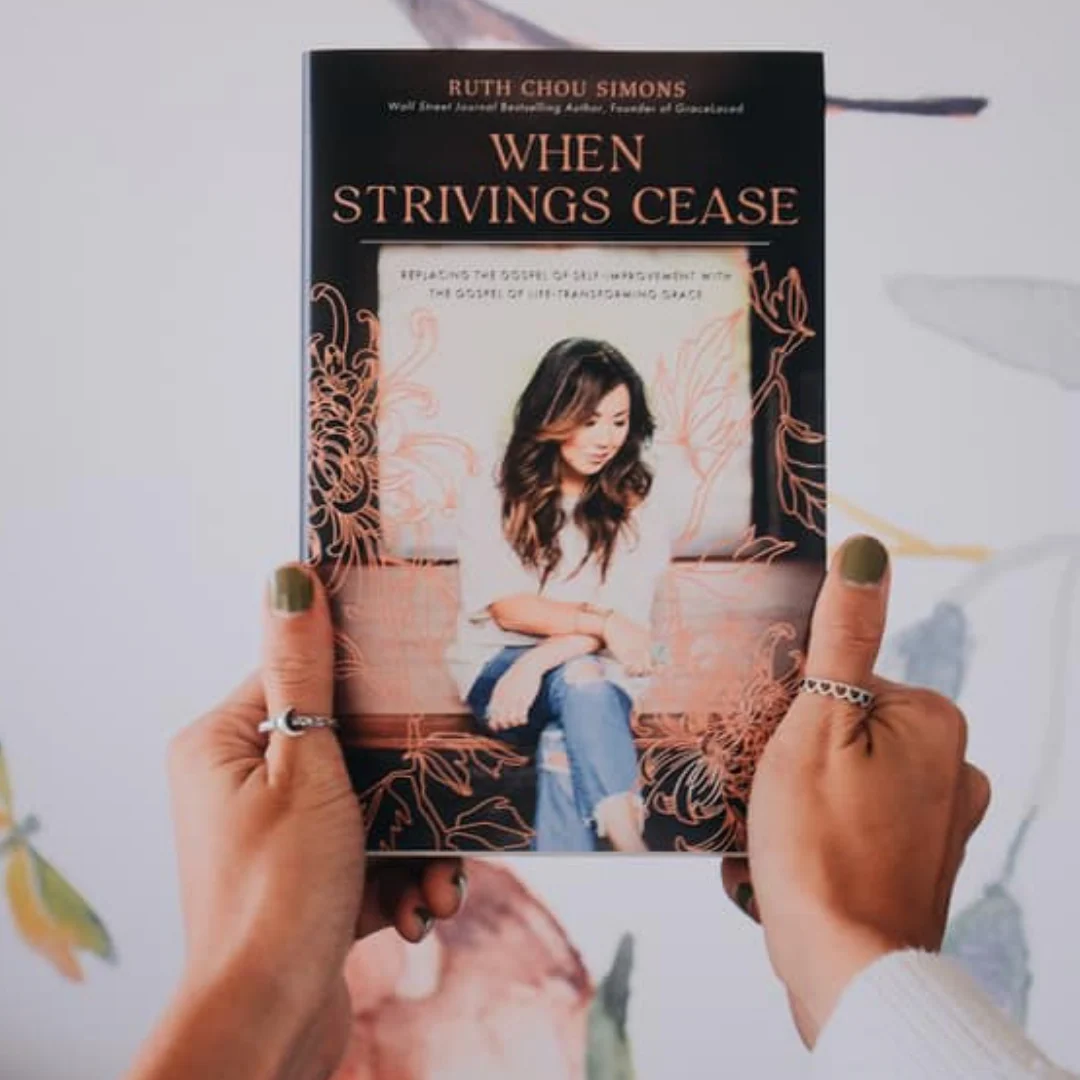 When Strivings Cease Study Guide + Book + Bible Bundle - Image 5